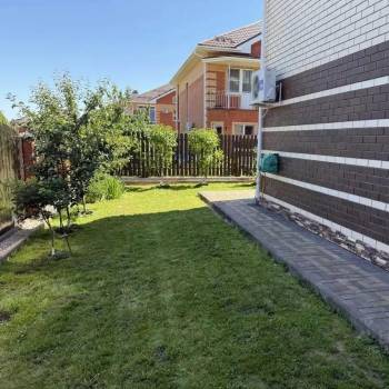 Продается Дом, 180 м²