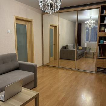 Продается 1-комнатная квартира, 37,7 м²