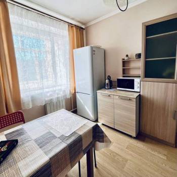 Сдается 1-комнатная квартира, 40 м²