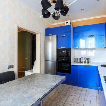 Сдается Многокомнатная квартира, 90 м²