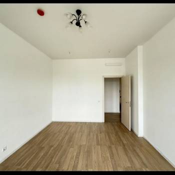 Продается 3-х комнатная квартира, 90,6 м²