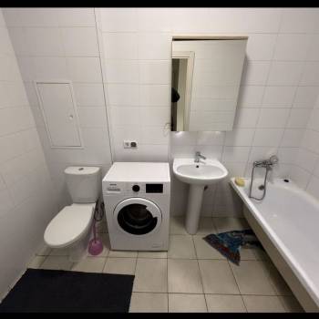 Продается 3-х комнатная квартира, 90,6 м²