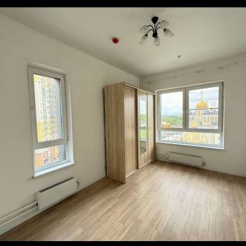 Продается 3-х комнатная квартира, 90,6 м²