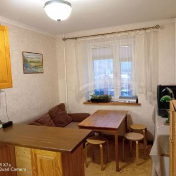 Продается 1-комнатная квартира, 49,1 м²