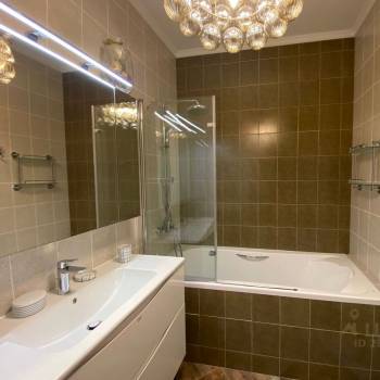 Сдается 1-комнатная квартира, 57 м²