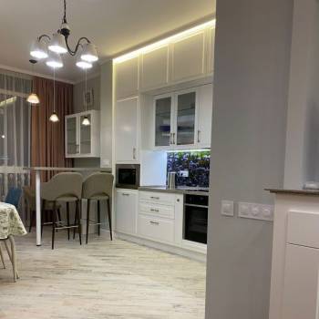 Сдается 1-комнатная квартира, 57 м²