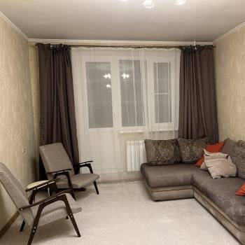 Сдается 1-комнатная квартира, 38 м²