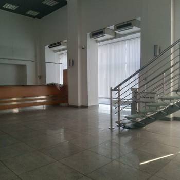 Сдается Нежилое помещение, 254 м²