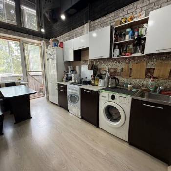 Продается 1-комнатная квартира, 36 м²