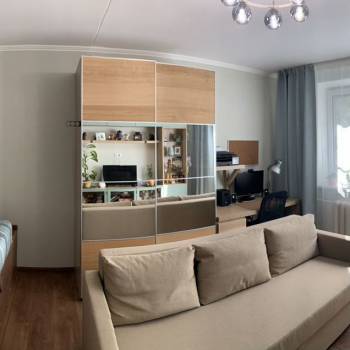 Продается 1-комнатная квартира, 39 м²