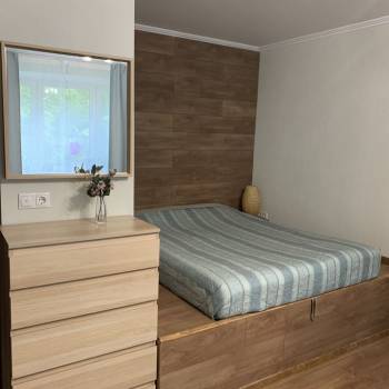 Продается 1-комнатная квартира, 40 м²