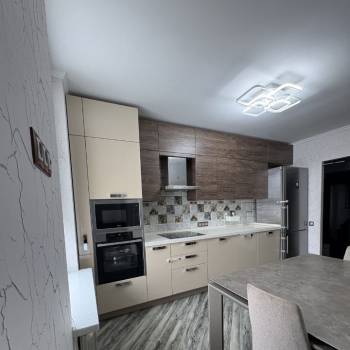 Продается 2-х комнатная квартира, 60 м²