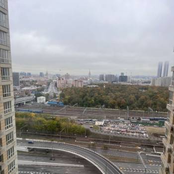 Сдается 1-комнатная квартира, 52 м²