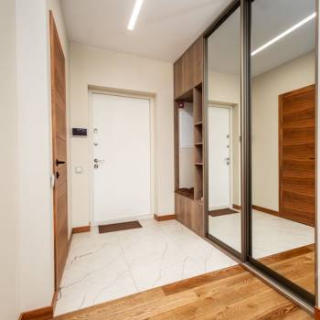 Продается 2-х комнатная квартира, 64,7 м²