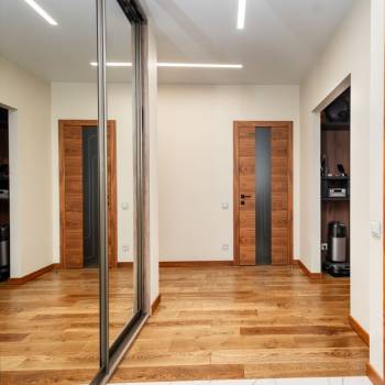 Продается 2-х комнатная квартира, 64,7 м²