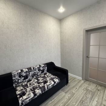 Продается Многокомнатная квартира, 77,6 м²