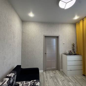 Продается Многокомнатная квартира, 77,6 м²