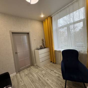 Продается Многокомнатная квартира, 77,6 м²