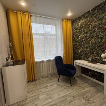 Продается Многокомнатная квартира, 77,6 м²