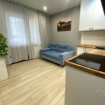 Продается 1-комнатная квартира, 39 м²