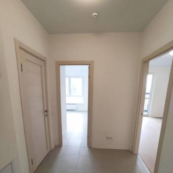 Продается 1-комнатная квартира, 42 м²