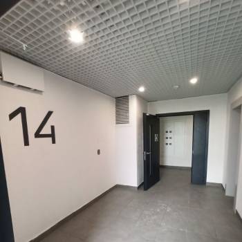 Продается 1-комнатная квартира, 42 м²