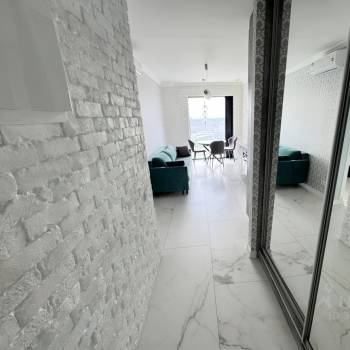 Продается 1-комнатная квартира, 37 м²