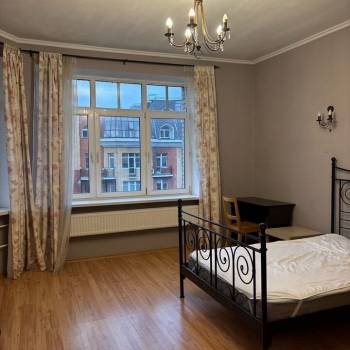 Продается 1-комнатная квартира, 46,9 м²