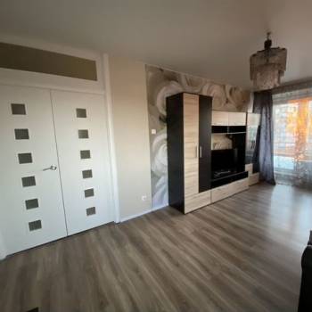 Продается 1-комнатная квартира, 41,7 м²