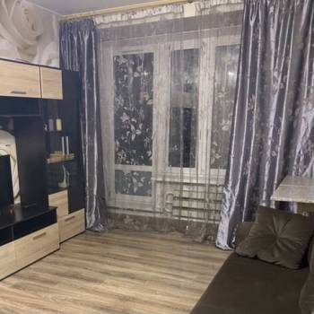 Продается 1-комнатная квартира, 41,7 м²