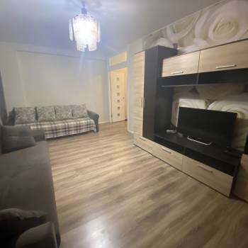 Продается 1-комнатная квартира, 41,7 м²