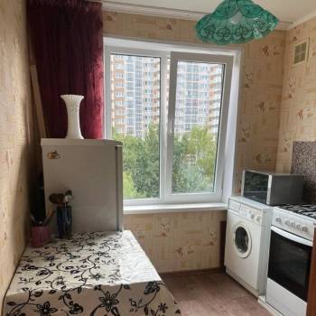 Продается 1-комнатная квартира, 32,9 м²