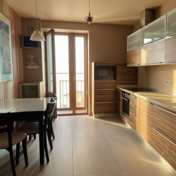Продается 2-х комнатная квартира, 90,1 м²