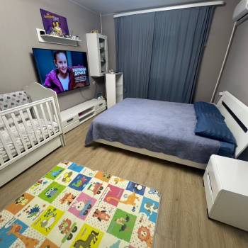 Продается 1-комнатная квартира, 38 м²