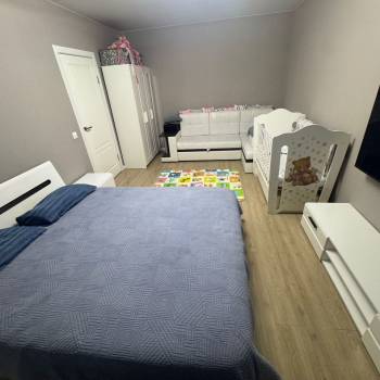 Продается 1-комнатная квартира, 38 м²