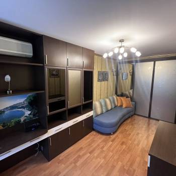 Сдается 2-х комнатная квартира, 42 м²