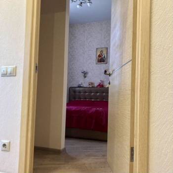 Продается 1-комнатная квартира, 45 м²