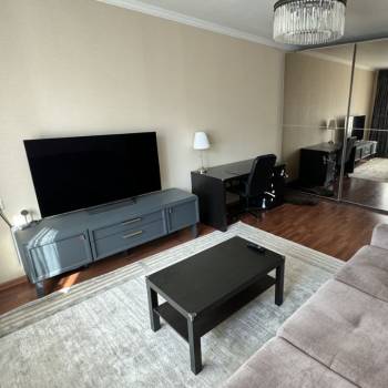 Продается 2-х комнатная квартира, 56 м²