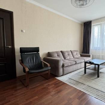 Продается 2-х комнатная квартира, 56 м²