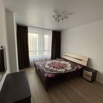 Сдается 1-комнатная квартира, 52,1 м²