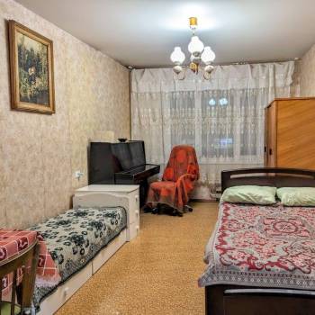 Продается 1-комнатная квартира, 32 м²