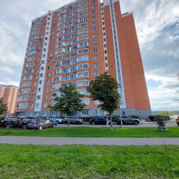 Продается 1-комнатная квартира, 38 м²