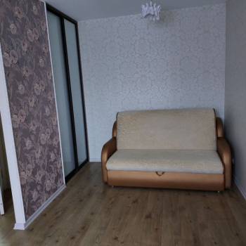 Продается 1-комнатная квартира, 38 м²
