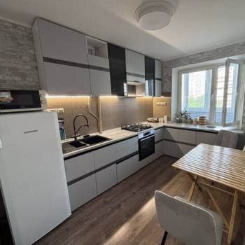 Продается 1-комнатная квартира, 40,9 м²