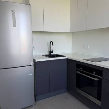 Продается 1-комнатная квартира, 24,7 м²