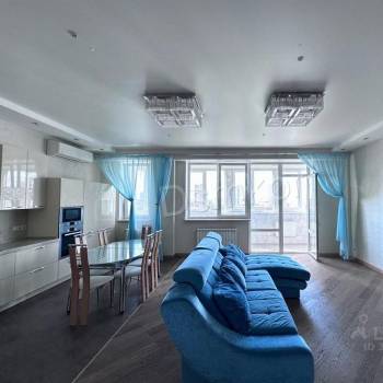 Сдается Многокомнатная квартира, 130 м²