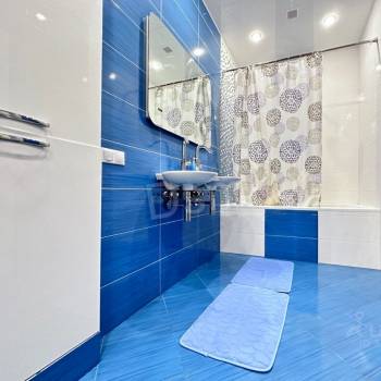 Сдается Многокомнатная квартира, 130 м²