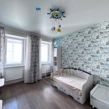 Сдается Многокомнатная квартира, 130 м²
