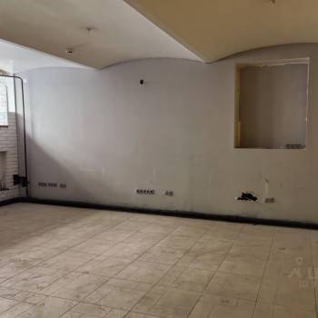 Продается 1-комнатная квартира, 80 м²