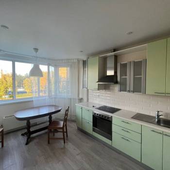 Сдается 2-х комнатная квартира, 65 м²